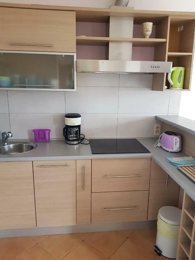 Sunny Apartment 150 M From The Sea Abbázia Horvátország